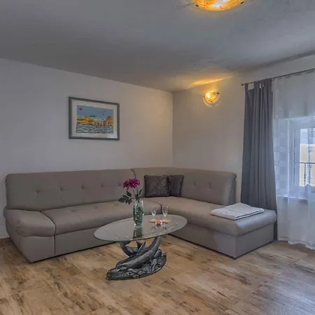 In Liznjan/istrien 35288 Holiday home *