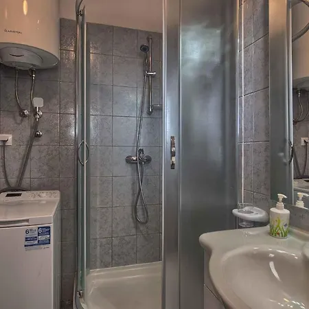 In Liznjan/istrien 35288 Holiday home